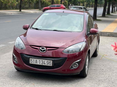 Mazda 2 2011 ( xe nhập nhật bản - XE RẤT ĐẸP )