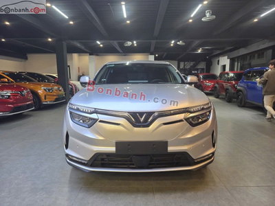 Xe VinFast VF8 Eco AWD 2022