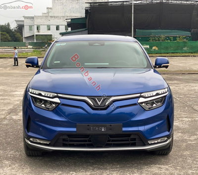 Xe VinFast VF8 Eco AWD 2023