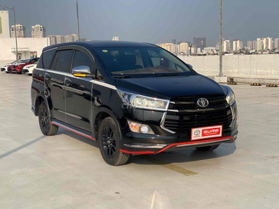Toyota Innova Venturer 2018 Đen