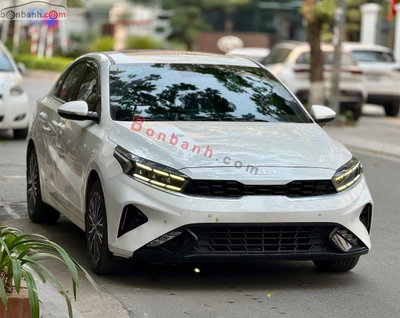 Xe Kia K3 Premium 2.0 AT 2022