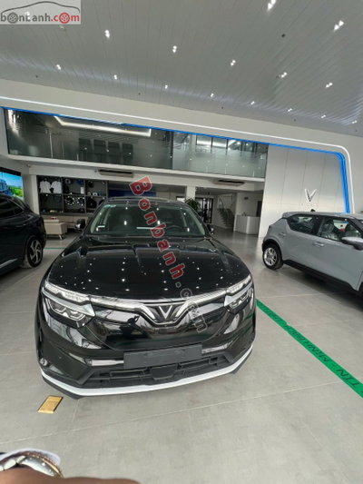 Xe VinFast VF8 Eco AWD 2023