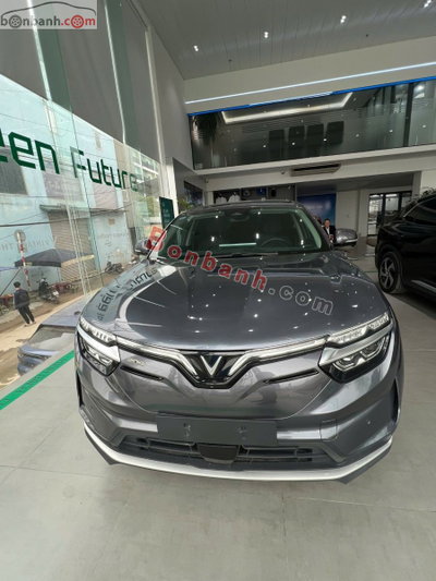 Xe VinFast VF8 Eco AWD 2023