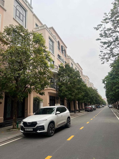VinFast Lux SA 2020 Pre Trắng 90000 km