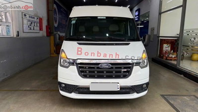 Xe Ford Transit Tiêu chuẩn 2023