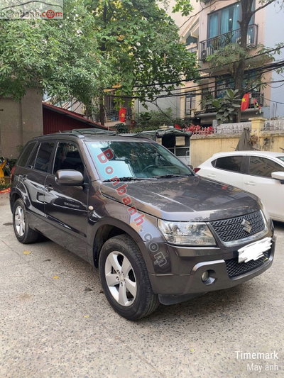 Xe Suzuki Grand vitara 2.0 AT 2011