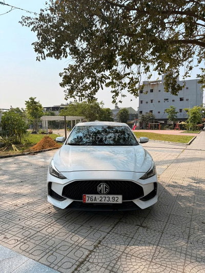 MG MG 5 2024 STD 35.000 km Trắng