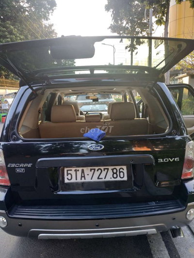 Ford Escape 3.0 V6 Đen