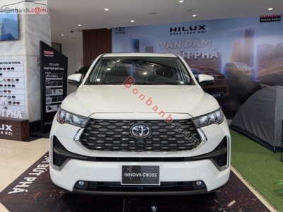 Xe Toyota Innova Cross HEV 2.0 CVT 2026