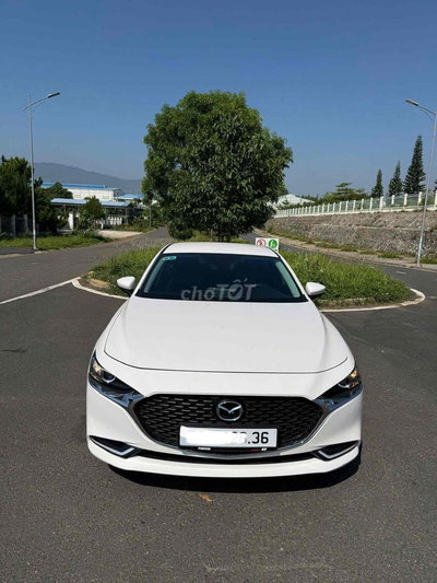 Mazda 3 2022 AT Luxury 6.000km Trắng