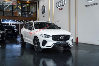 Xe Volvo XC60 R-Design B6 AWD 2022