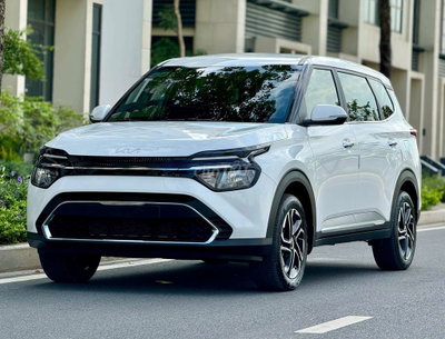 Kia Carens 2023 Tự động 35.000km Trắng