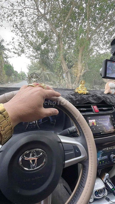 Toyota Rush 2021 1.5AT Trắng