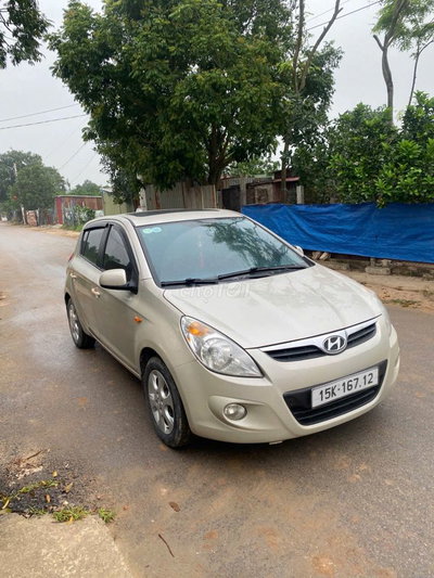 Hyundai i20 2011 Vàng cát
