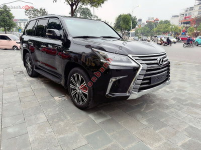 Xe Lexus LX 570 2020