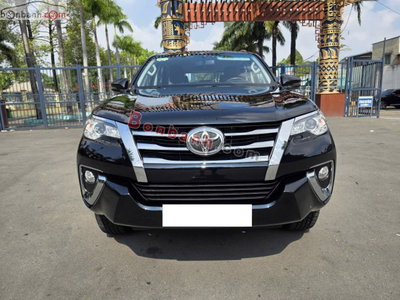 Xe Toyota Fortuner 2.7V 4x2 AT 2020