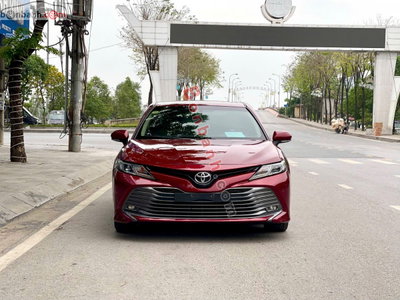 Xe Toyota Camry 2.0G 2020