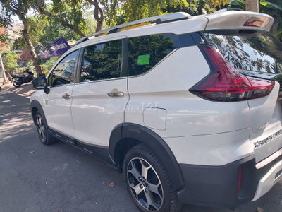 Mitsubishi Xpander Cross Trắng