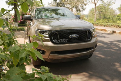 Ford Ranger 2019 Vàng cát nhập Thái 1 cầu số sàn