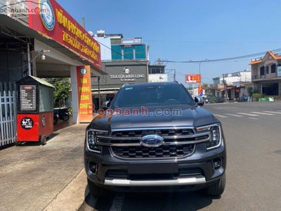 Xe Ford Everest Titanium 2.0L 4x2 AT 2024