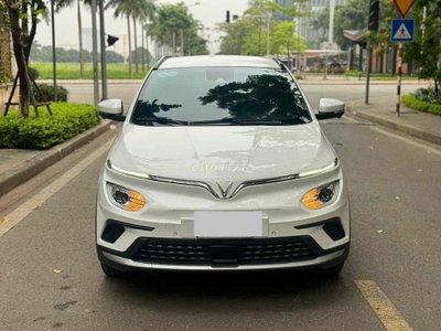 Xe điện VinFast VFe34 2022 Trắng