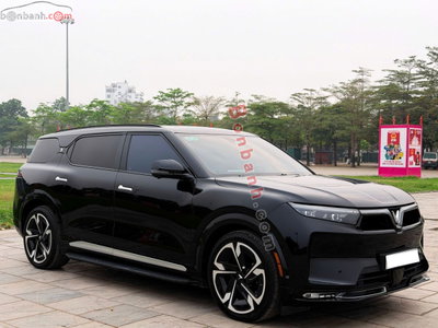 Xe VinFast VF9 Plus 7S 2024