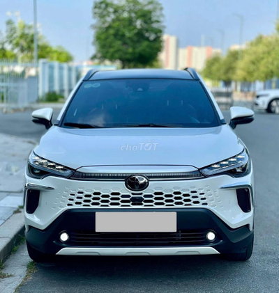 TOYOTA COROLLA CROSS- 6000 km