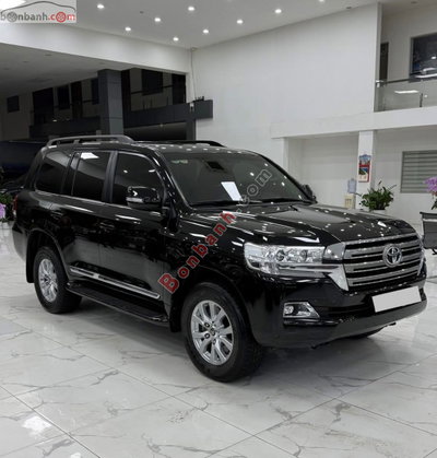 Xe Toyota Land Cruiser 4.6 V8 2019