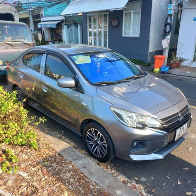 Mitsubishi Attrage 2022 Xám