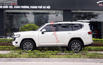 Xe Toyota Land Cruiser VXR 3.5 V6 2023