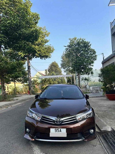 Toyota Corolla Altis 2016 2.0V - 110000 km