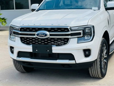 Ford Everest Platinum 2026 xe sẵn giao ngay