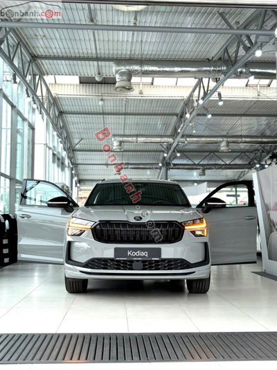 Xe Skoda Kodiaq Sportline 2.0 AT 4WD 2025