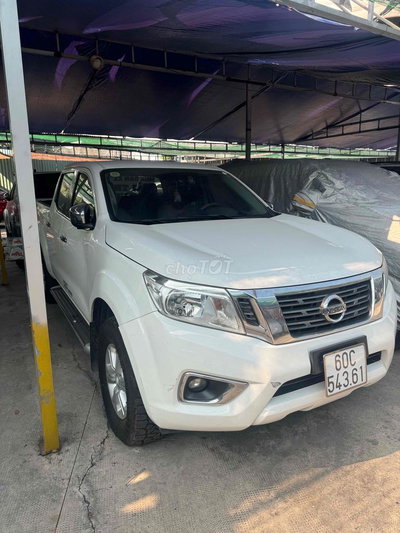 Nissan Navara 2016 Trắng chính chủ bao công chứng