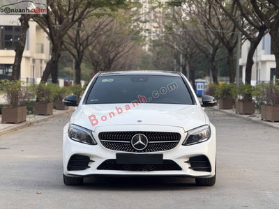 Xe Mercedes Benz C class C300 AMG 2020