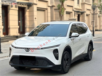 Xe VinFast VF MPV 7 AT 2026