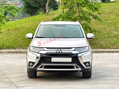 Xe Mitsubishi Outlander 2.0 CVT 2020