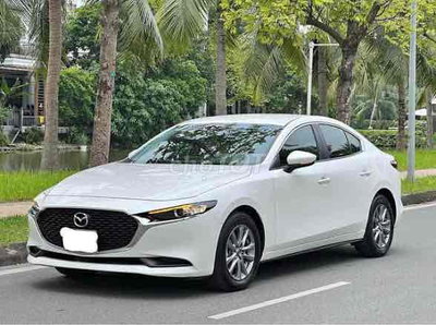 Mazda 3 2023 1.5L Luxury - 360000 km
