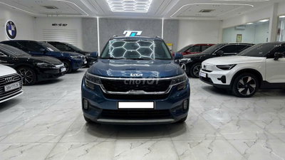 Kia Seltos 2023 Premium 1.4T 15900 km Xanh