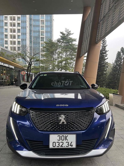 Peugeot 2008 2023 GT Line 1.2 AT - 13000 km
