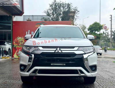Xe Mitsubishi Outlander 2.0 CVT 2022
