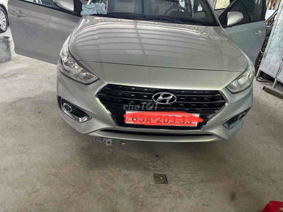 Hyundai Accent Số sàn Bạc