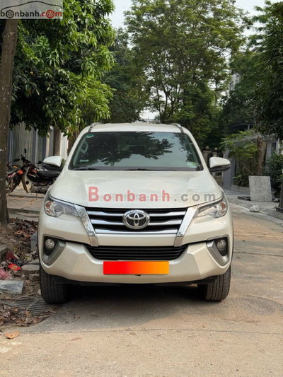 Xe Toyota Fortuner 2.4G 4x2 MT 2018