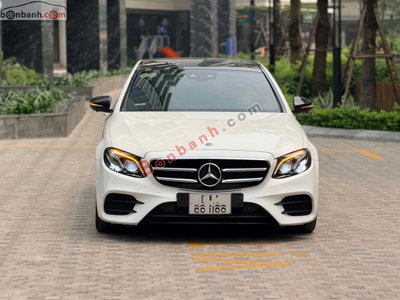 Xe Mercedes Benz E class E300 AMG 2020