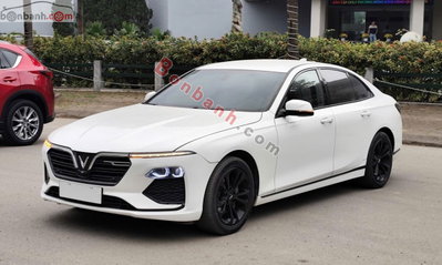 Xe VinFast Lux A 2.0 Base 2.0 AT 2021