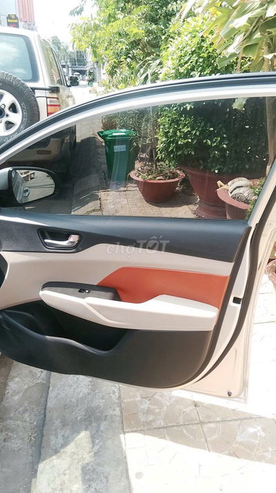 Hyundai Accent 2020 Số sàn Bạc