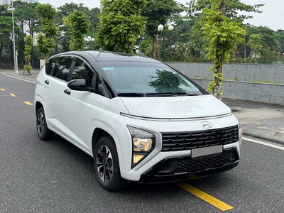 Hyundai Stargazer 2025 AT màu trắng