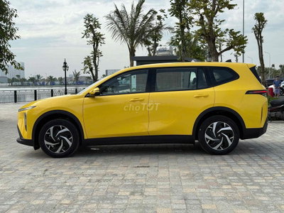 Xe điện VinFast Limo Green Vàng