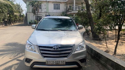 Toyota Innova 2014 Bạc 120000 km