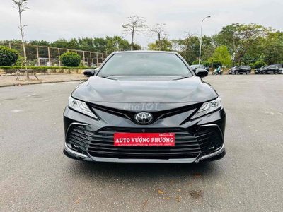 Toyota Camry 2022 2.5Q Đen 50000 km
